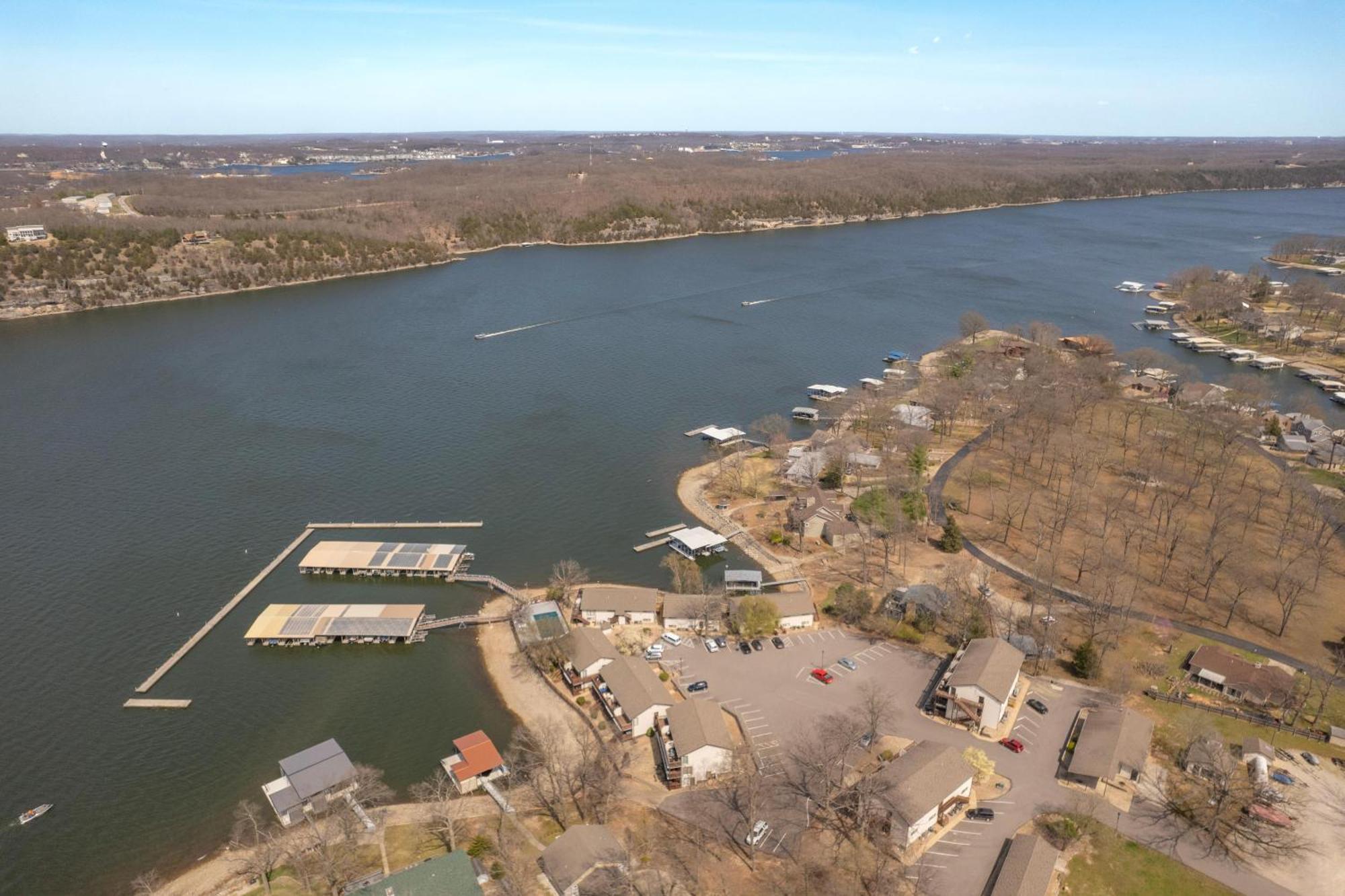 Weston Point Villa Osage Beach Exterior photo